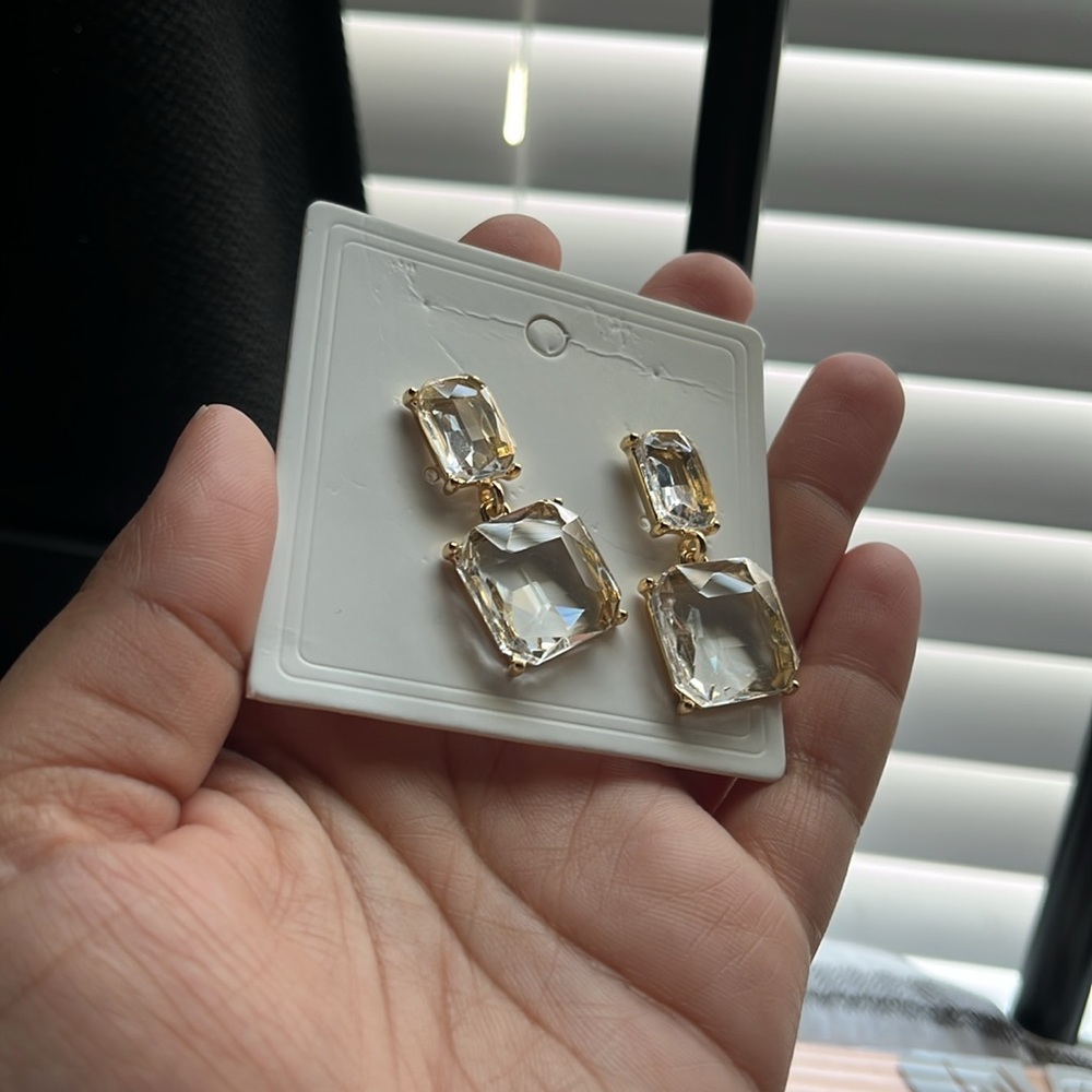 Hanging Chunky Glass Earrings - Picture 2 of 6